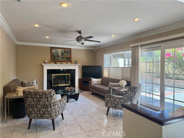 Detail Gallery Image 17 of 43 For 12558 Corellian Ct, Cerritos,  CA 90703 - 4 Beds | 3 Baths