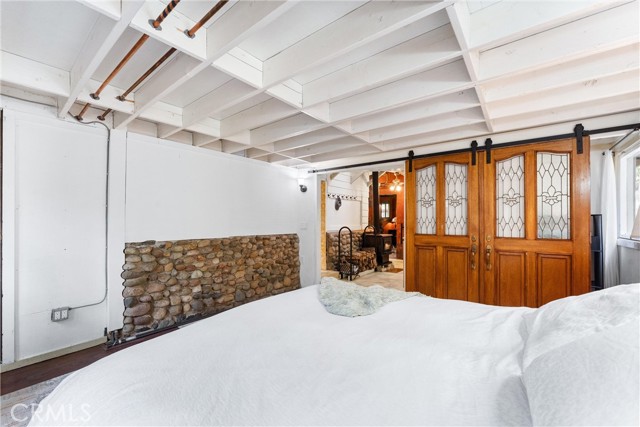 25 Hot Spring Canyon Rd, San Juan Capistrano CA: https://media.crmls.org/medias/77e28545-c25a-4674-97c9-41072372560c.jpg