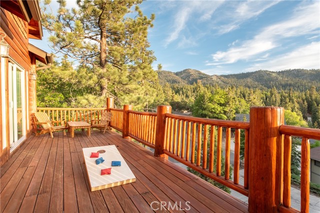 Detail Gallery Image 2 of 46 For 43628 Yosemite Dr, Big Bear Lake,  CA 92315 - 4 Beds | 3 Baths