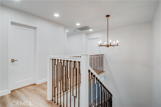 15562 Wild Cherry Circle, Huntington Beach CA: https://media.crmls.org/medias/77e4a2f8-6f4f-490e-af66-a1524e0ecb42.jpg