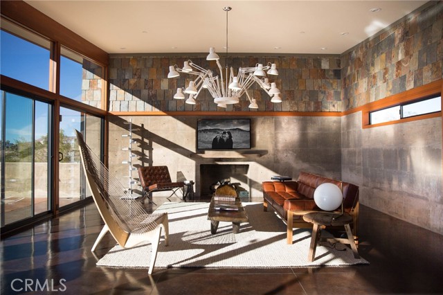 Detail Gallery Image 4 of 42 For 4981 Bonmar Rd, Yucca Valley,  CA 92284 - 2 Beds | 2 Baths