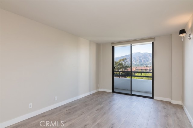 Detail Gallery Image 30 of 57 For 343 Pioneer Dr #504,  Glendale,  CA 91203 - 3 Beds | 2 Baths