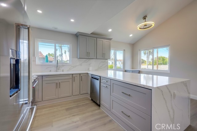 Image 45 of 62 For 627 7th Street