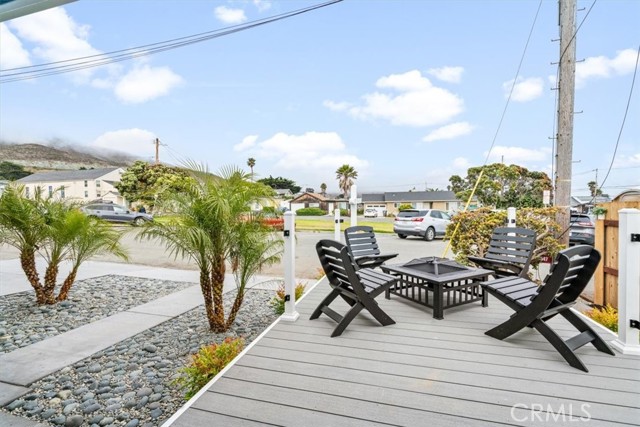 31 N 3rd Street, Cayucos CA: https://media.crmls.org/medias/77e68b24-1a59-49a0-90af-e4c38ceefa3f.jpg