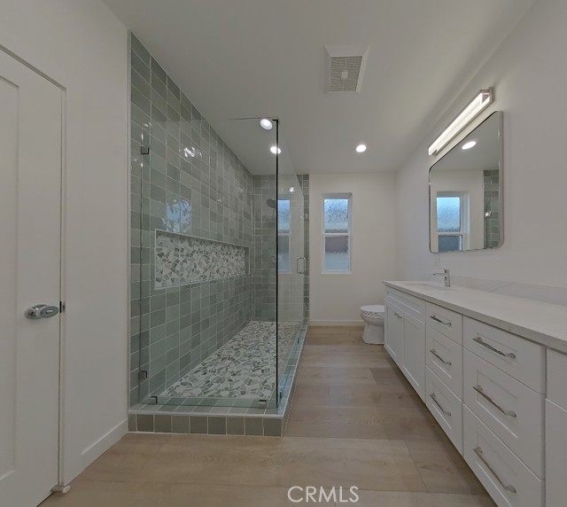 Detail Gallery Image 37 of 55 For 6118 Amos, Lakewood,  CA 90712 - 9 Beds | 7 Baths