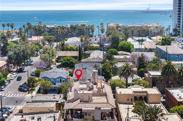 1425 E 2nd Street, Long Beach CA: https://media.crmls.org/medias/77e7cfc5-11cf-4cf1-b86d-06af35afeab0.jpg