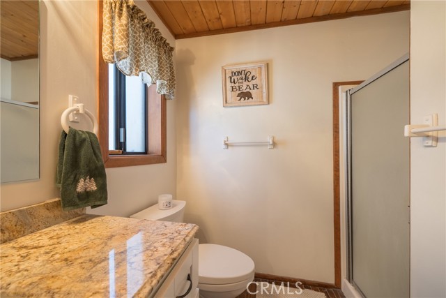 301 Downey Drive, Big Bear City CA: https://media.crmls.org/medias/77e896b8-dc65-4682-8f7f-b19f706f5d7e.jpg