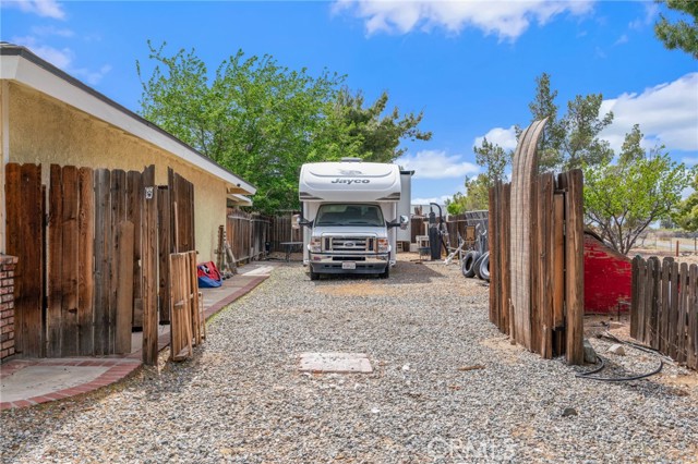 Detail Gallery Image 9 of 55 For 10080 Valle Vista Rd, Phelan,  CA 92371 - 3 Beds | 2/1 Baths