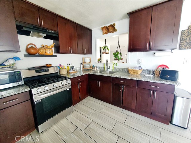 Detail Gallery Image 15 of 35 For 7737 Aspen Ave, Fontana,  CA 92336 - 4 Beds | 2 Baths