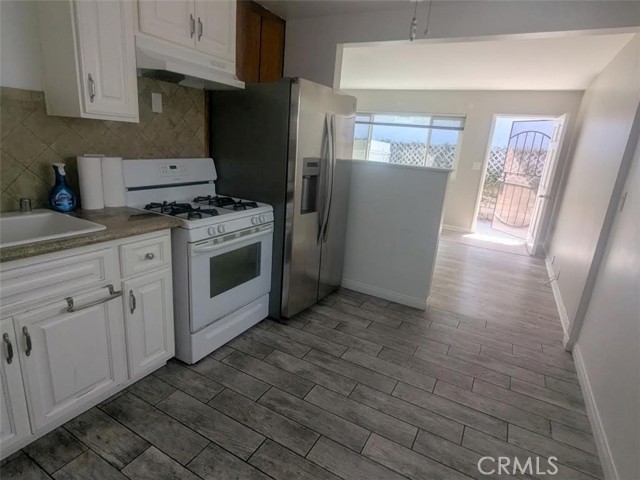 Detail Gallery Image 5 of 7 For 126 Avenida Pelayo #2,  San Clemente,  CA 92672 - 1 Beds | 1 Baths