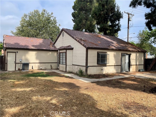 6106 Pathfinder Road, Riverside CA: https://media.crmls.org/medias/77e9e017-9fa3-4525-add8-623903d88a0c.jpg