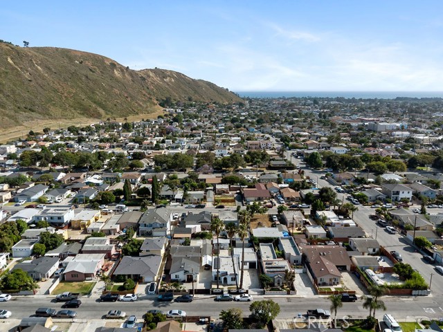 182 E McFarlane Street, Ventura CA: https://media.crmls.org/medias/77ea8d55-7d4d-4b01-b298-7ee17a272e2a.jpg