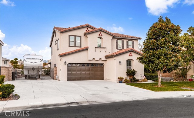 Detail Gallery Image 2 of 52 For 16422 Empire Lakes Ct, Fontana,  CA 92336 - 4 Beds | 2/1 Baths