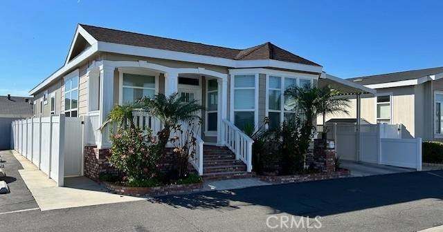 MLS #OC26158207 image #1