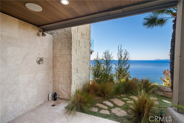 Detail Gallery Image 27 of 40 For 709 Kendall Dr, Laguna Beach,  CA 92651 - 4 Beds | 4/1 Baths