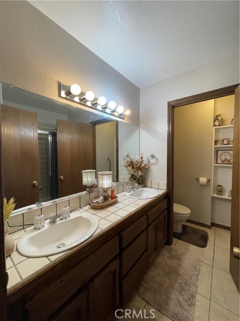 Detail Gallery Image 33 of 56 For 18428 Siskiyou Rd, Apple Valley,  CA 92307 - 3 Beds | 2 Baths