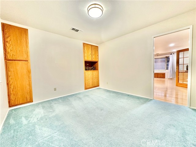 Detail Gallery Image 24 of 56 For 1421 Diamond Ct, Redlands,  CA 92374 - 5 Beds | 2/1 Baths