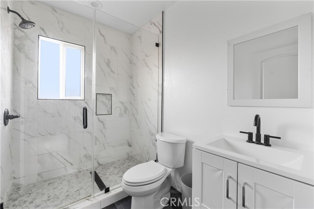 6653 Belmar Avenue, Reseda CA: https://media.crmls.org/medias/77eda004-7392-4c00-b5ed-dfe4e1c80a1e.jpg