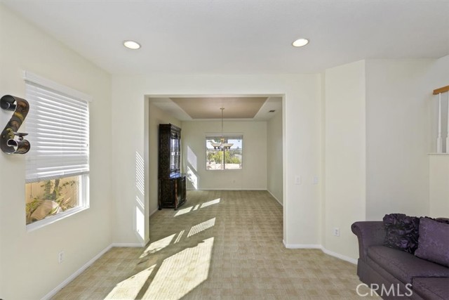 Detail Gallery Image 13 of 49 For 32856 Northshire Cir, Temecula,  CA 92592 - 4 Beds | 4 Baths