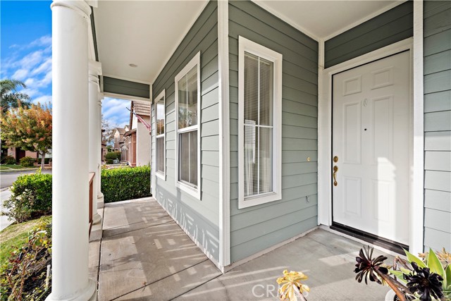 68 Kyle Court, Ladera Ranch CA: https://media.crmls.org/medias/77ee2458-69ef-489b-bef6-ca474051c282.jpg