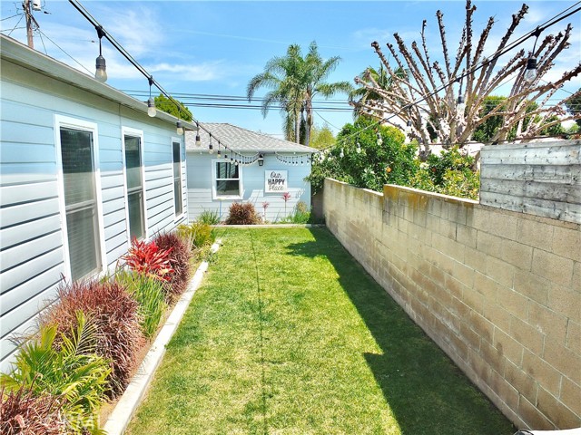 Detail Gallery Image 36 of 42 For 3500 Rose Ave, Long Beach,  CA 90807 - 4 Beds | 2/1 Baths