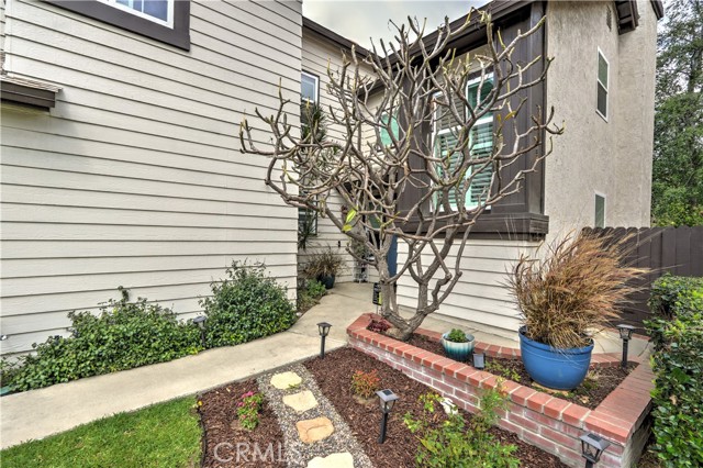 Detail Gallery Image 5 of 30 For 2701 Acorn Glen Pl, Ontario,  CA 91761 - 3 Beds | 2/1 Baths