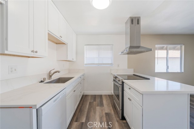 Detail Gallery Image 10 of 27 For 2155 Canyon #D,  Costa Mesa,  CA 92627 - 2 Beds | 1 Baths