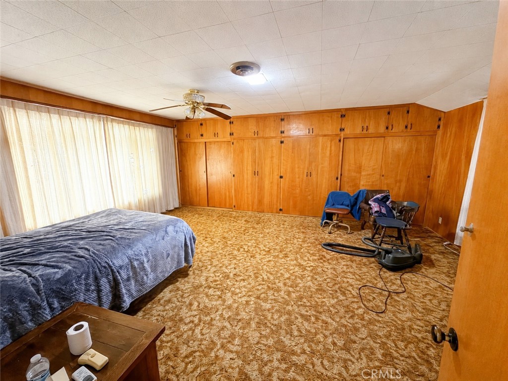 https://media.crmls.org/medias/77f05dbc-0c85-4499-9e8e-a9165f98b916.jpg?preset=X-Large
