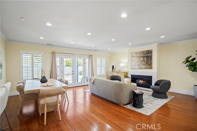 6475 Randi Avenue, Woodland Hills CA: https://media.crmls.org/medias/77f1a3c5-11ec-4941-bcdc-8f35d47f8d60.jpg
