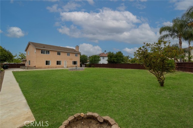 8348 Barnwood Lane, Riverside CA: https://media.crmls.org/medias/77f2115d-0458-4fb1-a1f7-215ff5fd4dd8.jpg