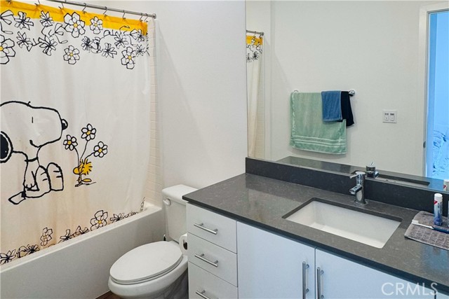321 Placemark, Irvine CA: https://media.crmls.org/medias/77f2317c-f7d3-43aa-bd99-af3780b26b34.jpg