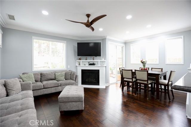 Detail Gallery Image 5 of 45 For 175 Zephyr Run, Tustin,  CA 92782 - 3 Beds | 2/1 Baths