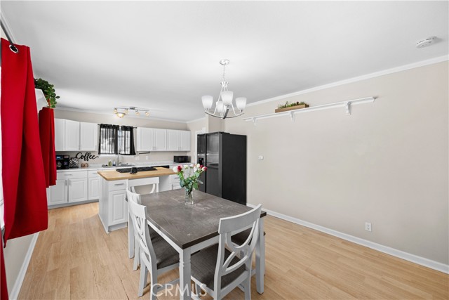 4620 East Charlton Avenue, Hemet CA: https://media.crmls.org/medias/77f5c0d3-75a6-47dd-a629-5e0d950d6e41.jpg