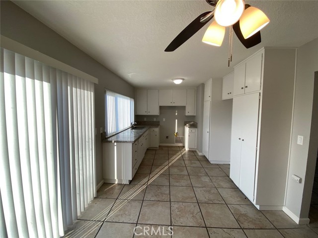Detail Gallery Image 7 of 28 For 1544 Armory Rd, Barstow,  CA 92311 - 3 Beds | 2 Baths