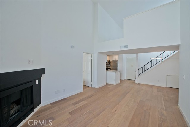 5540 Owensmouth Avenue, Woodland Hills CA: https://media.crmls.org/medias/77f62e5a-84c4-4c6e-b920-b28d8dbc886b.jpg