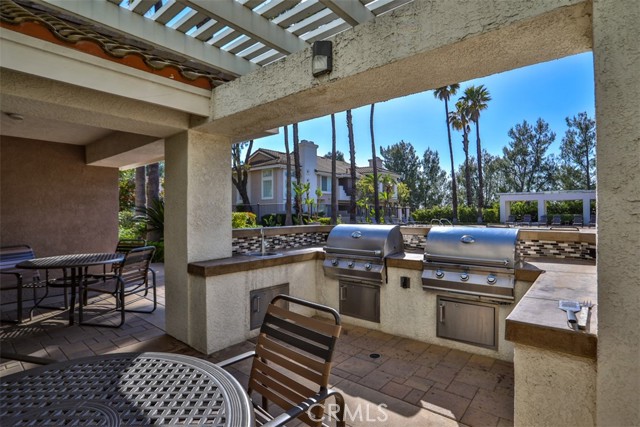 8025 E Sandstone Drive, Anaheim Hills CA: https://media.crmls.org/medias/77f63cb6-dbf4-4a2b-ae0c-1467acaaaf5f.jpg