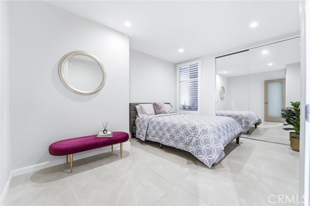 Detail Gallery Image 36 of 70 For 383 Bay Shore #203,  Long Beach,  CA 90803 - 2 Beds | 2 Baths