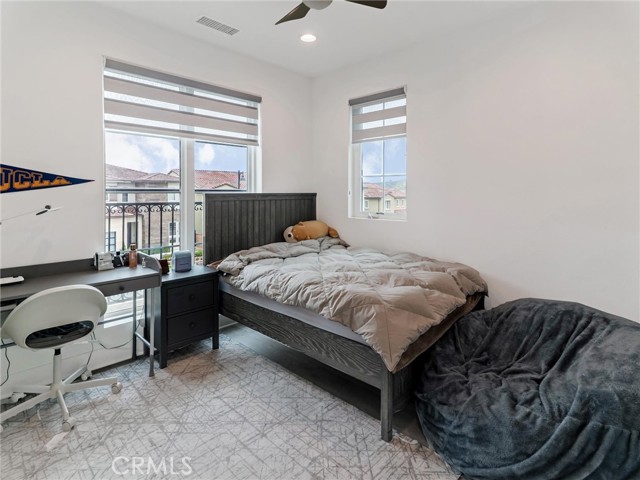 Detail Gallery Image 22 of 43 For 20725 W Liana Ct, Porter Ranch,  CA 91326 - 5 Beds | 5/1 Baths