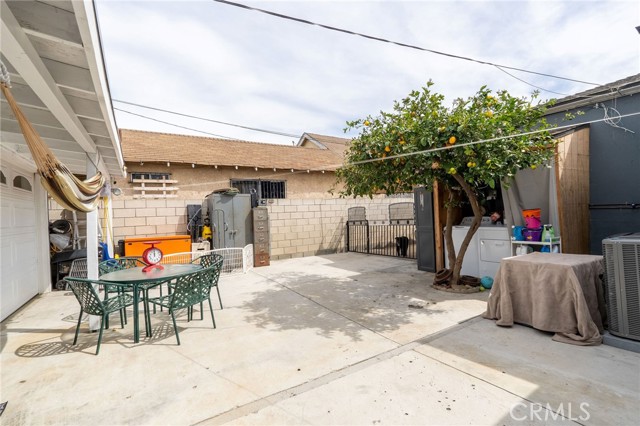 Detail Gallery Image 17 of 21 For 1039 W Mcfadden Ave, Santa Ana,  CA 92707 - 2 Beds | 2 Baths
