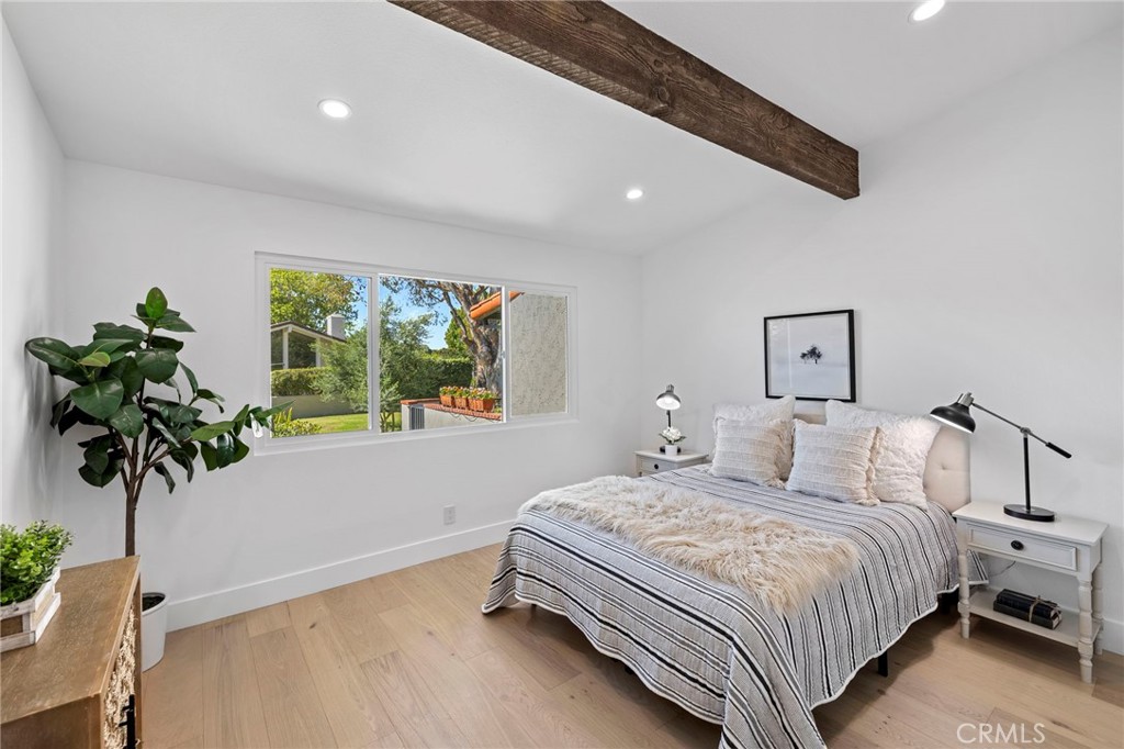 MLS #OC25221146 image #13