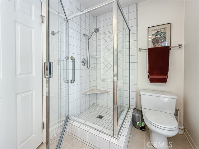 Image 44 of 60 For 17424 Superior