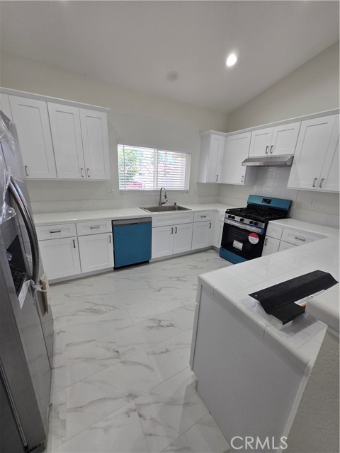 Detail Gallery Image 11 of 24 For 7784 Chanticleer Rd, Highland,  CA 92346 - 3 Beds | 2 Baths