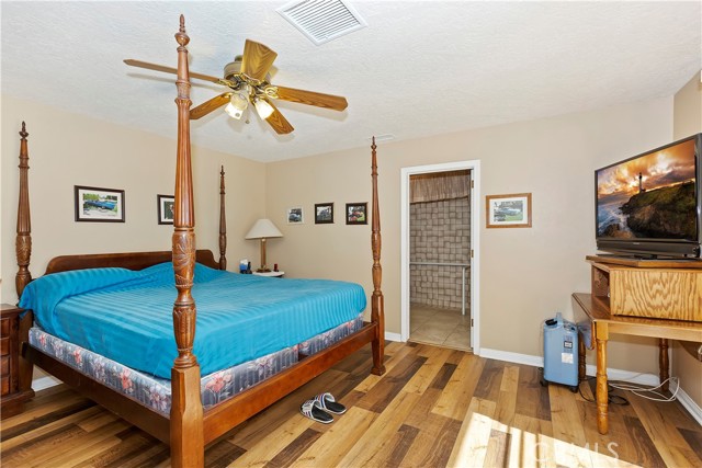Detail Gallery Image 15 of 47 For 20407 Eyota Ln, Apple Valley,  CA 92308 - 3 Beds | 2 Baths