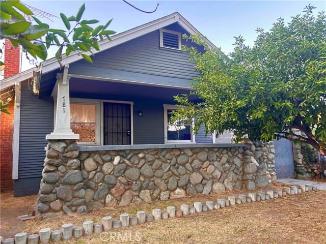 781 W Center Street, Pomona CA: https://media.crmls.org/medias/77fb3134-7f22-4539-9bb1-1601fedec9ad.jpg