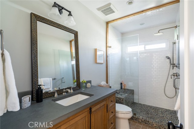 Detail Gallery Image 37 of 50 For 1399 Palisades Dr, Pacific Palisades,  CA 90272 - 3 Beds | 2/1 Baths