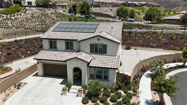 11800 Starlily Court, Corona CA: https://media.crmls.org/medias/77fba829-cc84-43e1-a785-c7399d538792.jpg