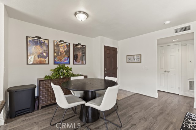 Detail Gallery Image 6 of 31 For 2320 Del Mar #102,  Corona,  CA 92882 - 1 Beds | 1 Baths