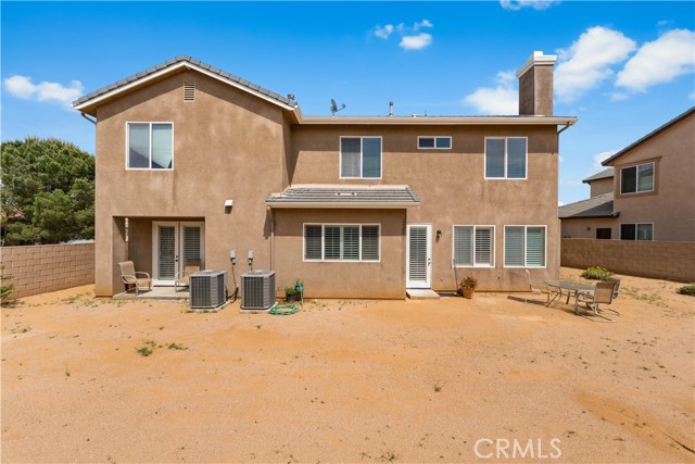 42639 Biscay, Lancaster CA: https://media.crmls.org/medias/77fc08cb-b167-4698-918e-a8a23f65ae4c.jpg