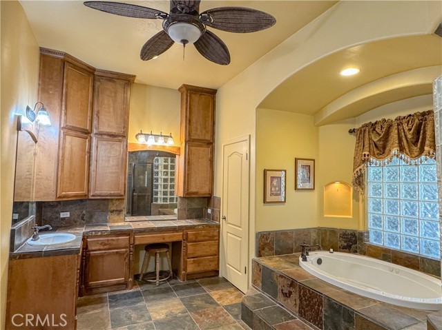 Detail Gallery Image 48 of 61 For 12011 Manorwood St, Bakersfield,  CA 93311 - 4 Beds | 2/1 Baths