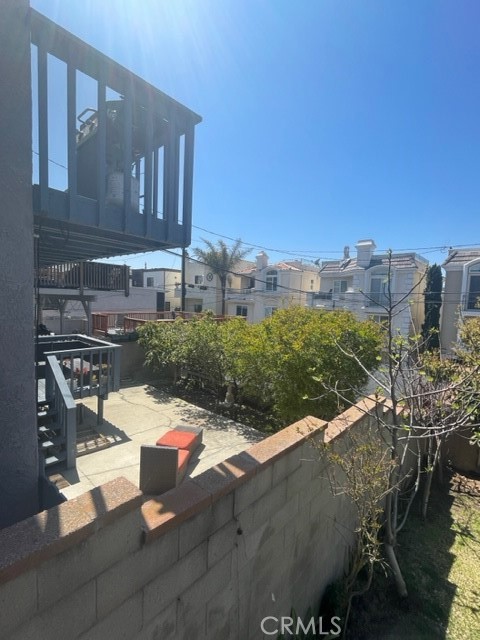 MLS #OC25221815 image #5